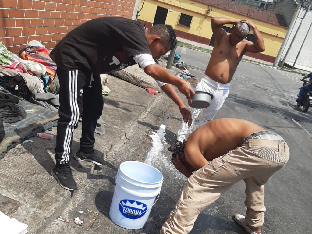Visite en rue, l'occasion de se rafraichir les idées et de prendre soin de soi.
