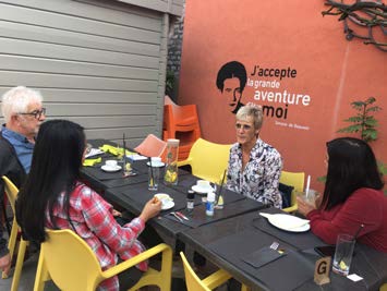 Philippe et Jean-Marie - rencontre avec Carole, directrice du Germoir, entreprise de formation par le travail à Charleroi